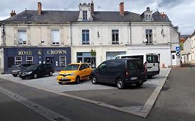 À 200m du Château 30 min du Circuit du Mans